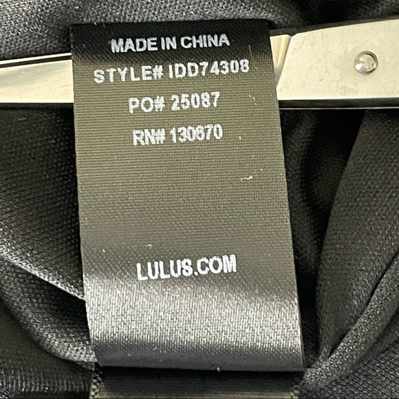 LULU’S NWT LIGHT IN THE NIGHT SEQUIN DRESS MULTICOLOR EXTRA SMALL - Picture 8 of 8